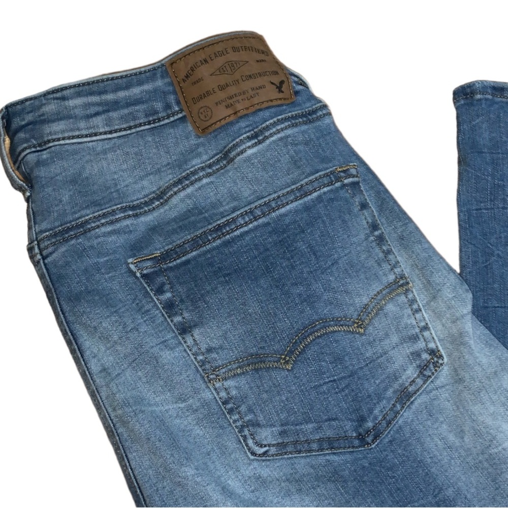 AE LightWash Slim-Straight Jeans